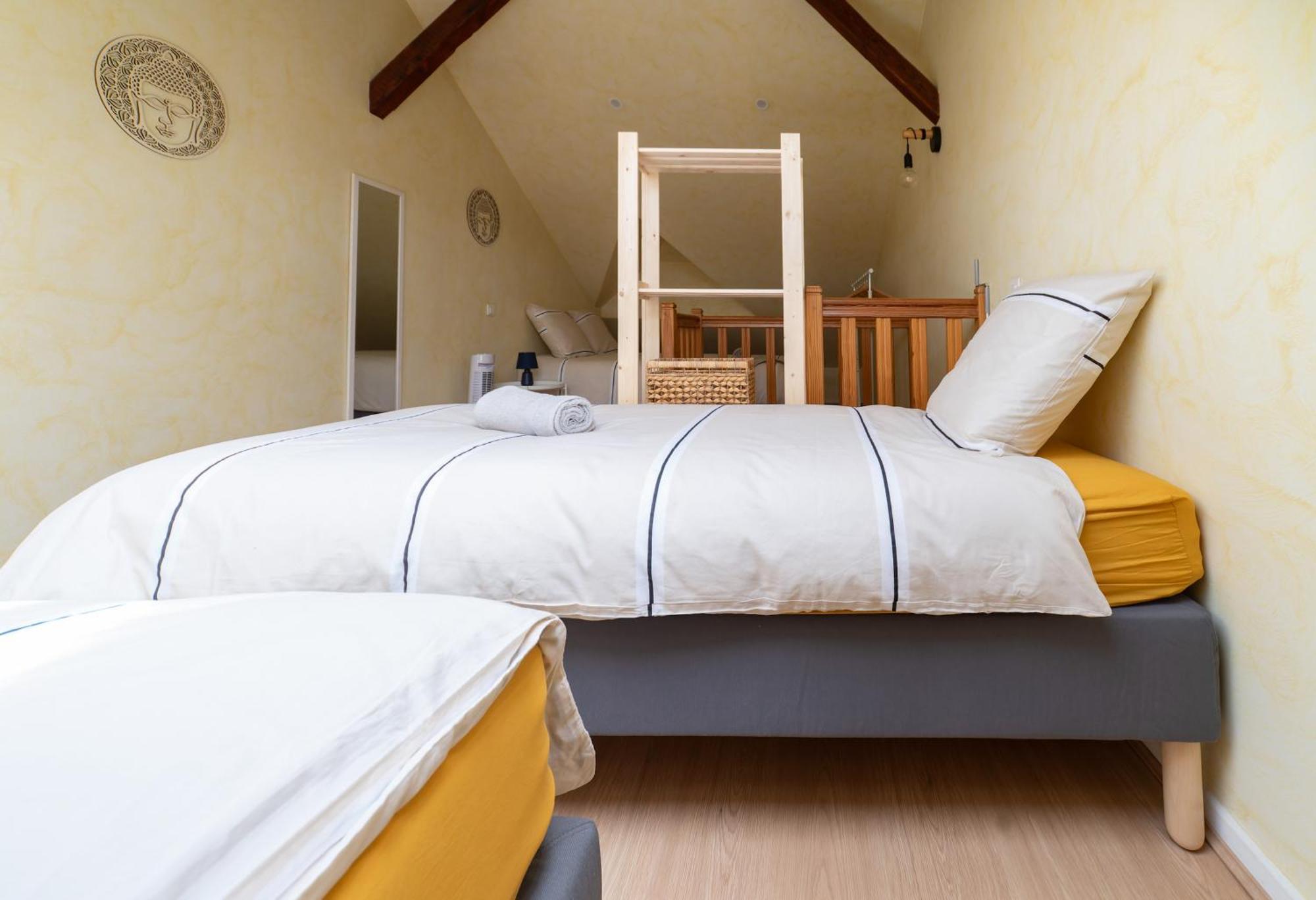 Le Grenet - Appartement Design En Duplex Vichy Bagian luar foto
