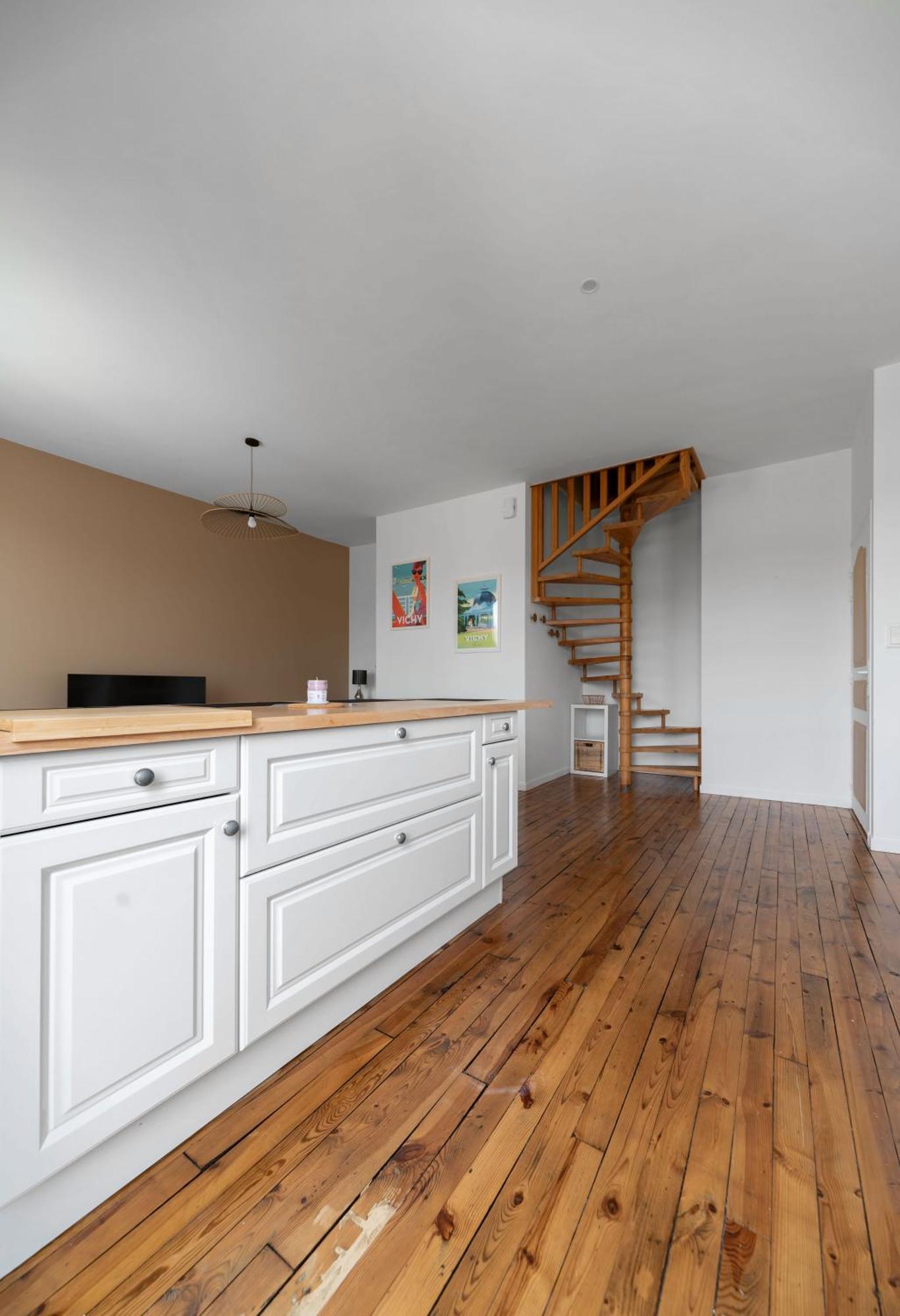 Le Grenet - Appartement Design En Duplex Vichy Bagian luar foto