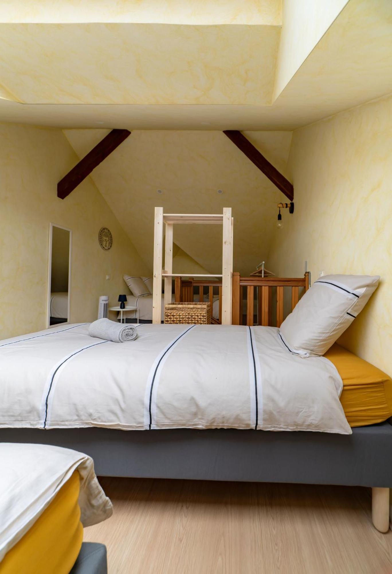 Le Grenet - Appartement Design En Duplex Vichy Bagian luar foto