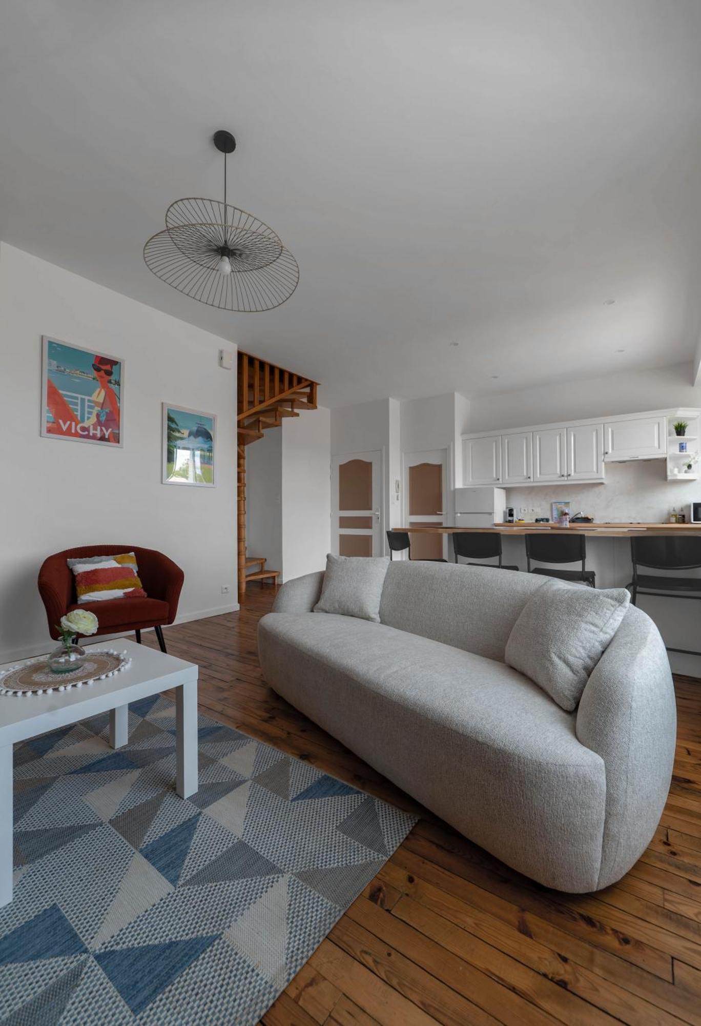 Le Grenet - Appartement Design En Duplex Vichy Bagian luar foto